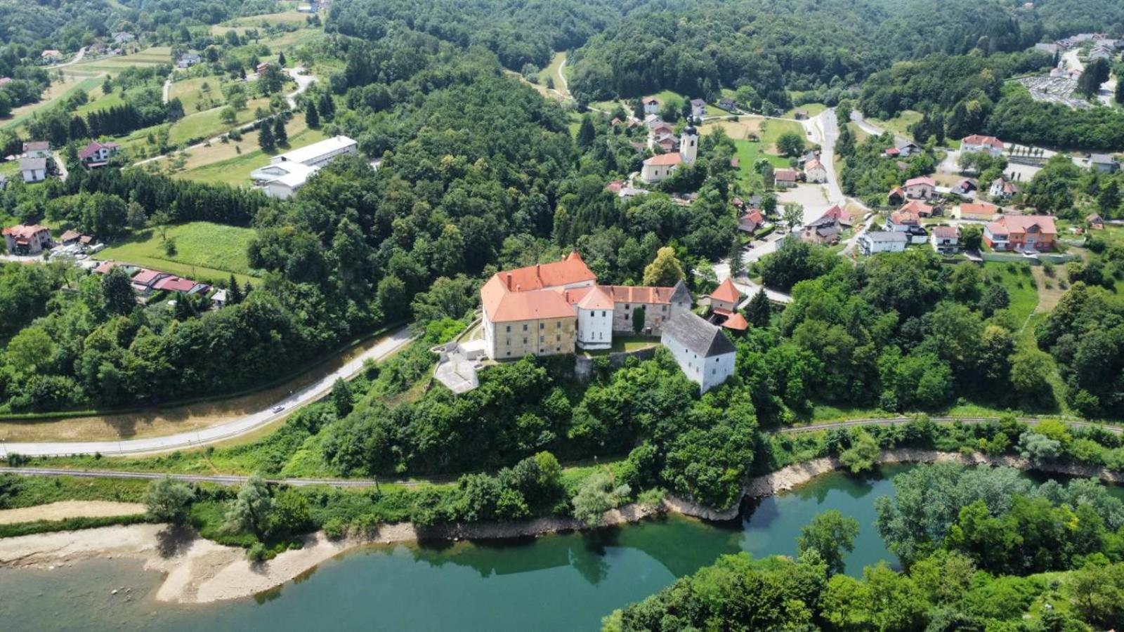 Ruralna Kuca Za Odmor Villa Pozun Ozalj Zewnętrze zdjęcie